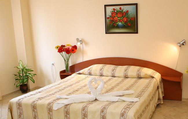 Hotel Focus Varna Ngoại thất bức ảnh